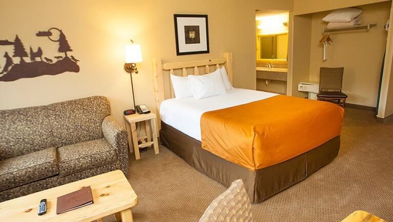 Royal Wolf Den Suite | Premium Suite | Great Wolf Lodge Boston